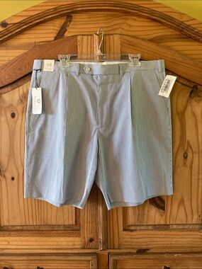 Men’s Turnbury blue white pinstripes chino shorts size 40 - NWT